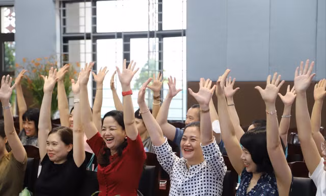 Ngổn ngang nỗi lo đầu năm học: Triển khai chương trình GDPT mới - kiên trì gỡ khó 