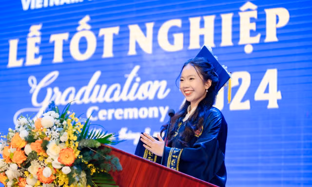 Nữ sinh Hải phòng là thủ khoa ngành Quản trị kinh doanh và Marketing với chương trình học 100% tiếng Anh