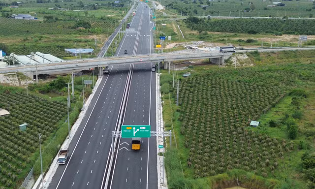 Đề xuất mới nhất về thu phí cao tốc do Nhà nước đầu tư 