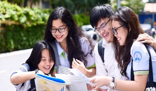 Trường Đại học Ngoại thương công bố lịch nộp hồ sơ xét tuyển sớm