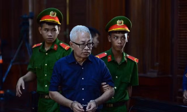 Cựu Tổng giám đốc DongABank Trần Phương Bình tại phiên tòa sơ thẩm.