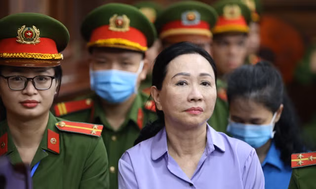 Bà Trương Mỹ Lan.