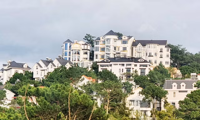 Yêu cầu xử lý dứt điểm loạt sai phạm tại khu du lịch Nam Hồ Đà Lạt