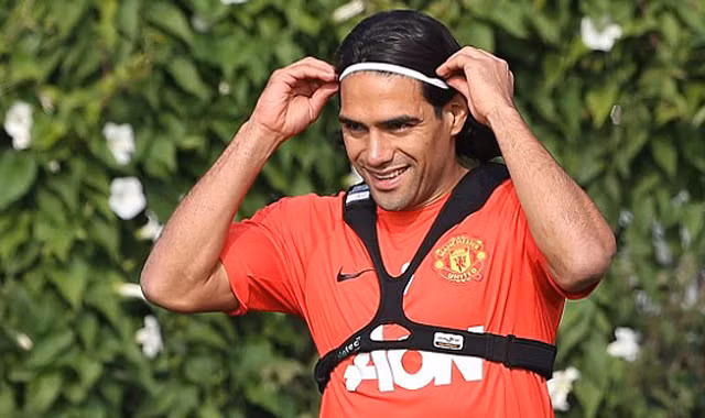 Falcao cần phải ghi ít nhất 5 bàn nếu muốn gắn bó lâu dài với M.U