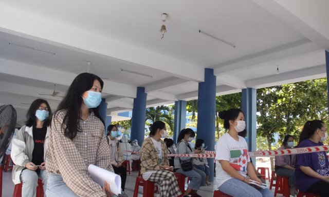 Mục sở thị bên trong điểm thi của thí sinh F tại Đà Nẵng
