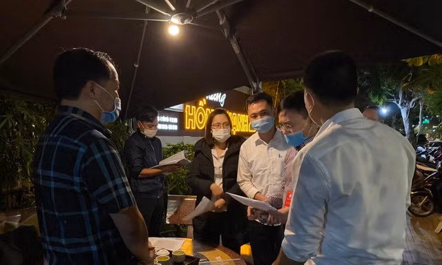 Hạ Long đình chỉ công tác 3 chủ tịch phường vì lơ là chống dịch