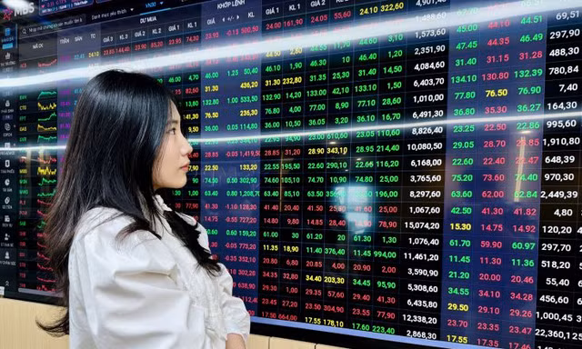 Chứng khoán tăng 3 phiên liên tiếp, dòng tiền vẫn thận trọng