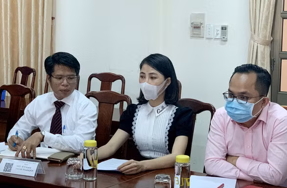 Thơ Nguyễn trong buổi làm việc với cơ quan chức năng: Kêu mệt rồi xin về vì lí do sức khoẻ