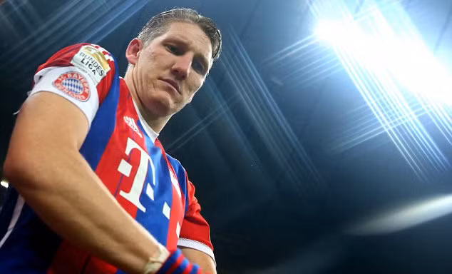 Schweinsteiger trên đường gia nhập M.U.