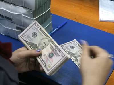 Phá đường dây mua bán 500 triệu USD giả