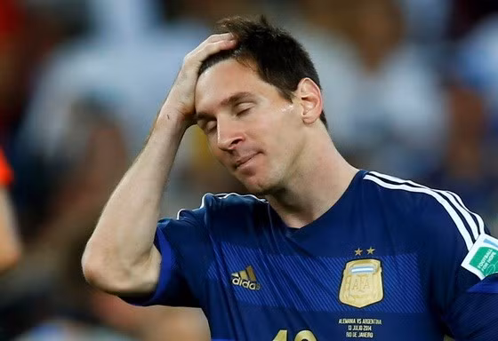 Messi không khóc cho Argentina!