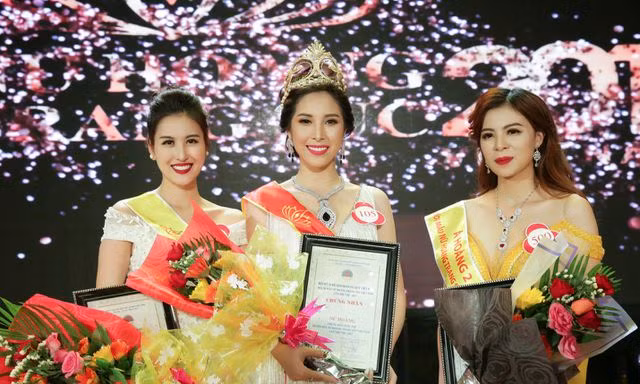 Cuộc thi Nữ hoàng trang sức Việt Nam 2019 bỏ thi bikini trên sân khấu