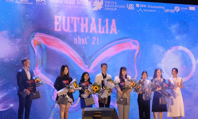 Khoảnh khắc bùng nổ của học sinh trường Ams tại Chung kết Ngày Hội Anh Tài