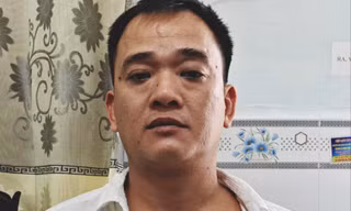 Đâm chết bạn nhậu rồi đi đầu thú