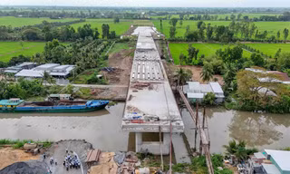 Thủ tướng giao khẩn trương gỡ khó cho các dự án trọng điểm miền Tây