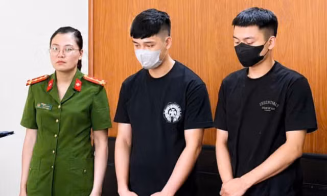  Bán hàng hiệu không rõ nguồn gốc, 2 chủ cơ sở bị khởi tố