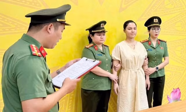 Nữ giám đốc công ty du lịch ở Tuyên Quang bị khởi tố với cáo buộc trốn thuế