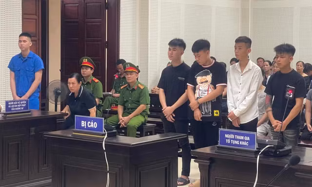 Xét xử 5 bị cáo trong vụ nam sinh bị đánh tử vong sau hai ngày nhập học