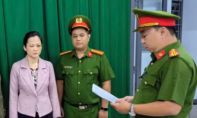 Nguyễn Thị Tuyết Chinh tại Cơ quan công an