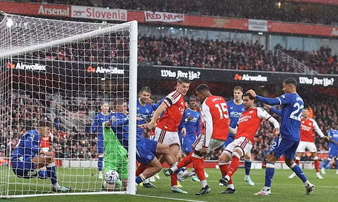 Trực tiếp Arsenal vs Everton 1-0 (H2): Pháo thủ chiếm ưu thế