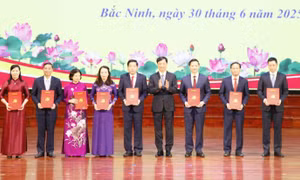 Ông Nguyễn Văn Gấu giữ chức Bí thư Tỉnh ủy Bắc Ninh 