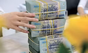 Lãi suất huy động tăng nóng, cuộc đua hút vốn có đáng lo?