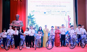 Hơn 2,8 tỉ đồng hỗ trợ trẻ em, gia đình chính sách tại Bến Tre