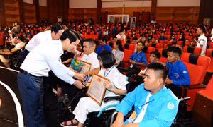 Tuyên dương 50 gương thanh niên khuyết tật Tỏa sáng nghị lực Việt 2023