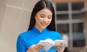 Nữ sinh ngành Tài chính-Ngân hàng là hoa khôi tài sắc, năng động