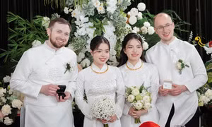Hai chị em ruột cưới cùng ngày, bố mẹ cùng lúc đón hai chàng rể ngoại quốc