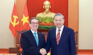 Tổng Bí thư Tô Lâm tiếp Bộ trưởng Ngoại giao Cuba Bruno Rodríguez Parrilla ngày 19/2. (Ảnh: TTXVN)