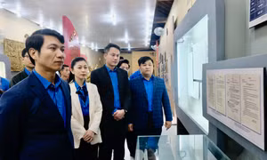 Đoàn công tác Trung ương Đoàn tham quan di tích lịch sử Nhà tù Sơn La