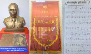 Lá cờ trung hiếu và những hiện vật đặc biệt ở nhà trường đầu tiên của Quân đội