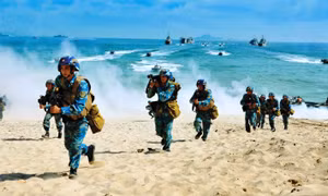 Vùng 4 Hải quân không để bị động, bất ngờ, sẵn sàng chiến đấu bảo vệ chủ quyền biển đảo 