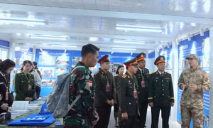 Sĩ quan trẻ Việt Nam nói về 5 nguyên tắc chung sống hòa bình