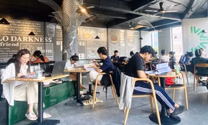Vì sao người thu nhập thấp lại càng đi cà phê nhiều?