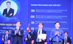 Tiến sĩ trẻ nuôi ước mơ từ làng biển