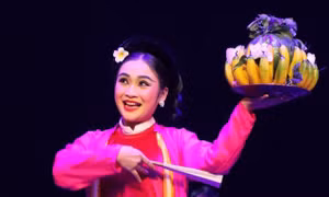 Tìm cách 'thoát nghèo' cho tuồng - chèo - cải lương