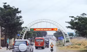 Cổng chào phía Bắc thành phố Thanh Hoá