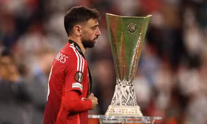 Bruno Fernandes từ chối đề nghị 200 triệu bảng, ở lại MU