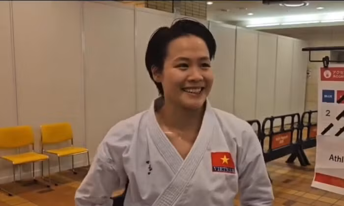 Nhà vô địch Asiad 20 Ngọc Trâm 'bắn' tiếng Anh với phóng viên nước ngoài: Vì tôi lùn nên chọn kata thay vì kumite