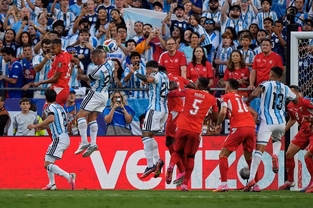 argentina-thuy-si-11.jpg