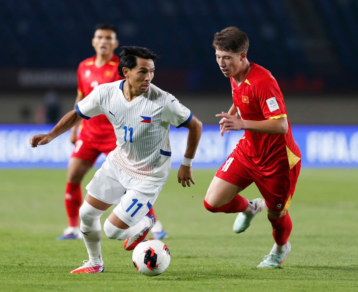 Trực tiếp Việt Nam vs Philippines 1-0 (hết H1): Hiệp đấu đúng ý đồ Trực tiếp Việt Nam vs Philippines 1-0 (hết H1): Hiệp đấu đúng ý đồ