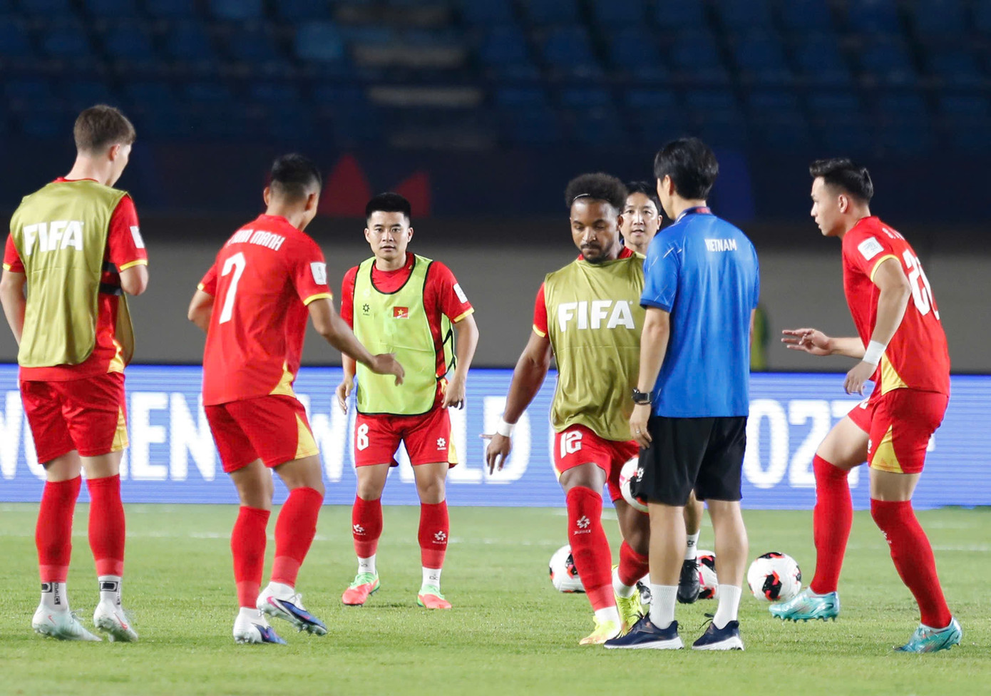 Trực tiếp Việt Nam vs Philippines 1-0 (hết H1): Hiệp đấu đúng ý đồ Trực tiếp Việt Nam vs Philippines 1-0 (hết H1): Hiệp đấu đúng ý đồ
