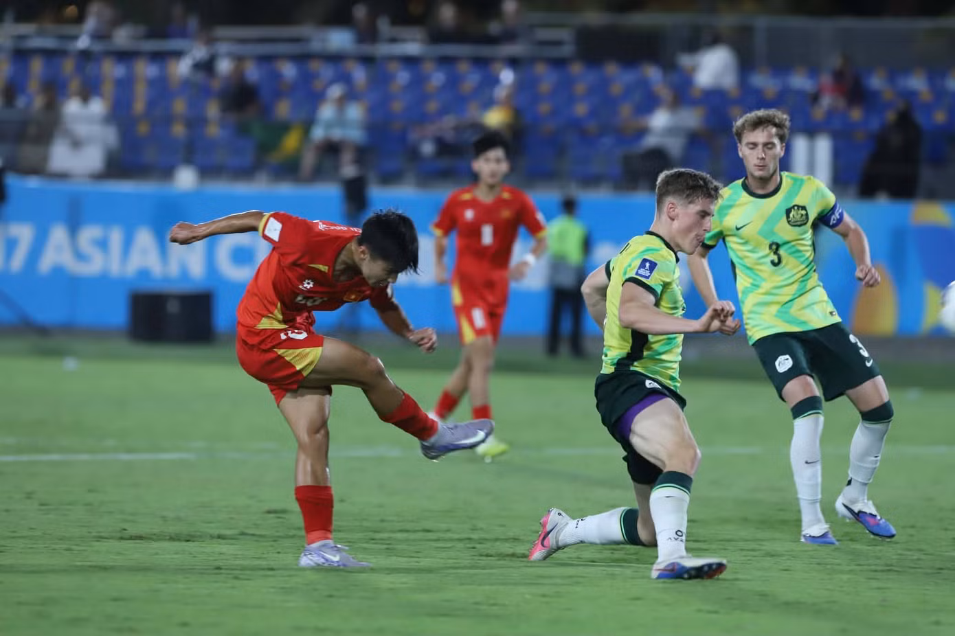 u17-viet-nam-vs-u17-australia-2.jpg