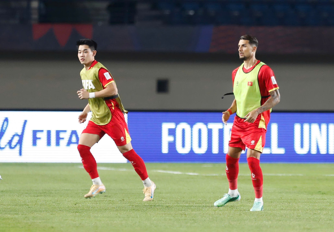 Trực tiếp Việt Nam vs Philippines 1-0 (hết H1): Hiệp đấu đúng ý đồ Trực tiếp Việt Nam vs Philippines 1-0 (hết H1): Hiệp đấu đúng ý đồ