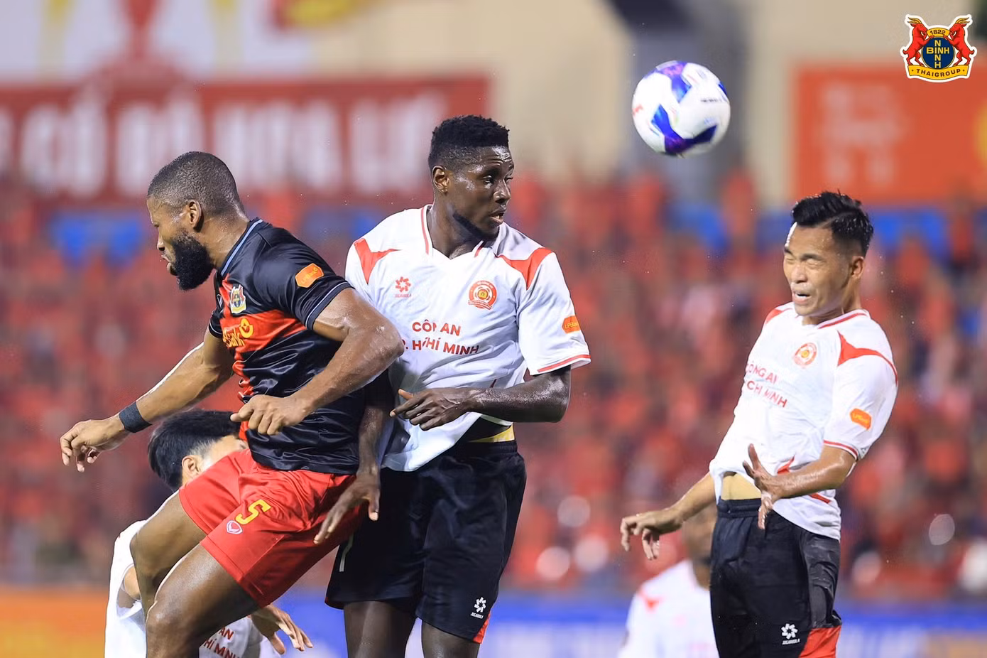 ninh-binh-fc-vs-cong-an-tphcm-6.jpg