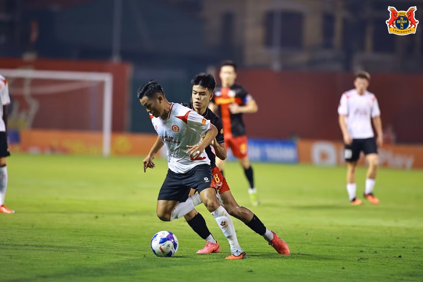 ninh-binh-fc-vs-cong-an-tphcm-1.jpg