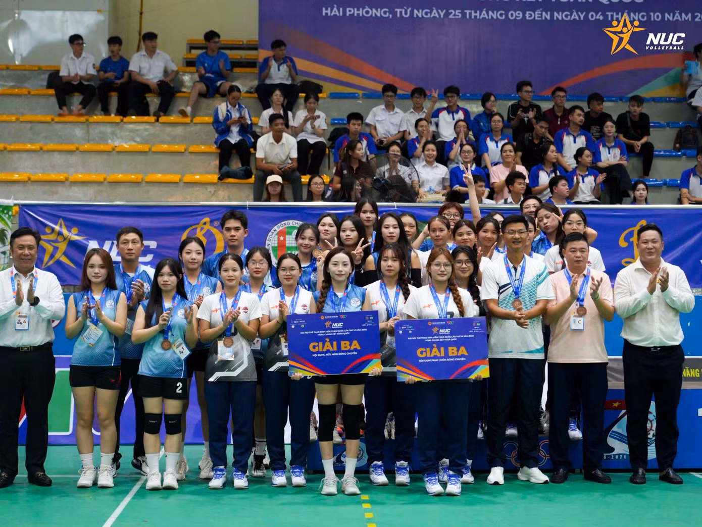 dh-thang-long-va-truong-dh-sp-ha-noi-2-dong-hang-3-nuc-bong-chuyen-nu.jpg