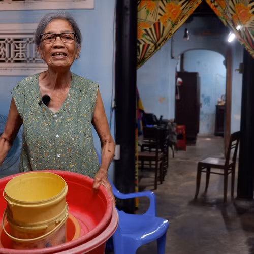 Người dân Hội An sống thấp thỏm